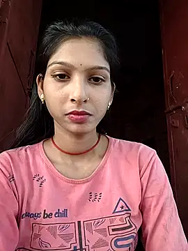 Snapshot of Yatiksha_Beby chatting on 12-15-25, 10:30 Yatiksha Beby online show from 12-15-25, 10:30