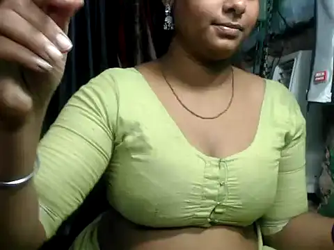 Snapshot of DearKimmi chatting on 12-03-24, 06:17 DearKimmi online show from 12-03-24, 06:17