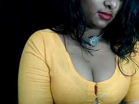 Snapshot of DearKimmi chatting on 12-28-24, 07:22 DearKimmi online show from 12-28-24, 07:22