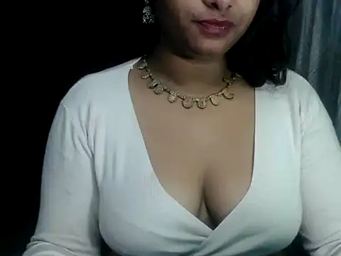 Snapshot of DearKimmi chatting on 01-04-25, 12:37 DearKimmi online show from 01-04-25, 12:37