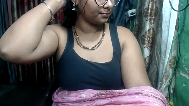 Snapshot of DearKimmi chatting on 02-19-25, 08:10 DearKimmi online show from 02-19-25, 08:10