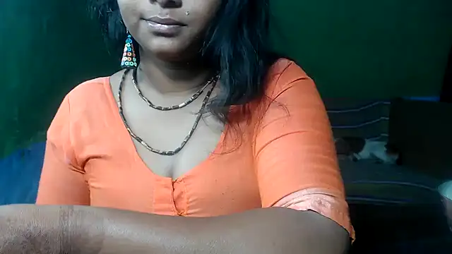 Snapshot of DearKimmi chatting on 03-05-25, 05:18 DearKimmi online show from 03-05-25, 05:18