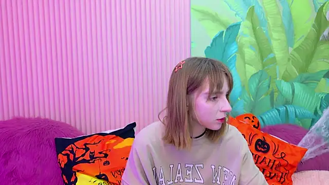 Beverly Gomes online show from 10-23-25, 10:36