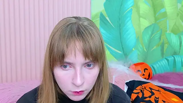 Beverly Gomes online show from 10-28-25, 05:55