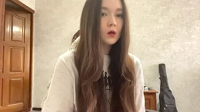 Pikmigirl18 online show from 10-07-25, 09:17