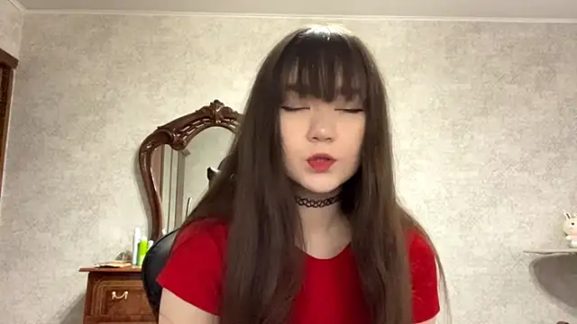 Pikmigirl18 online show from 10-13-25, 09:42