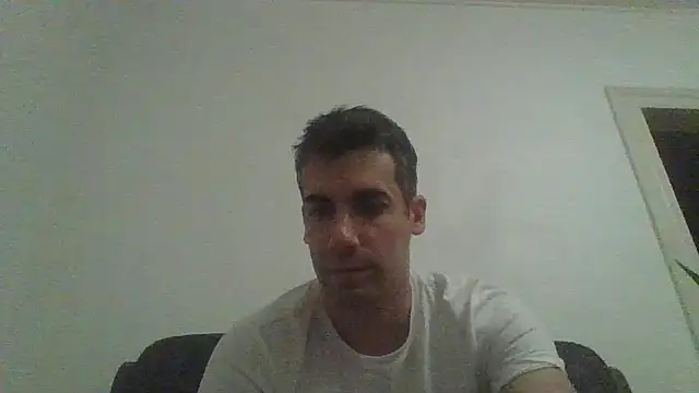 Snapshot of JulioIsHere4you chatting on 11-01-25, 10:56 JulioIsHere4you online show from 11-01-25, 10:56