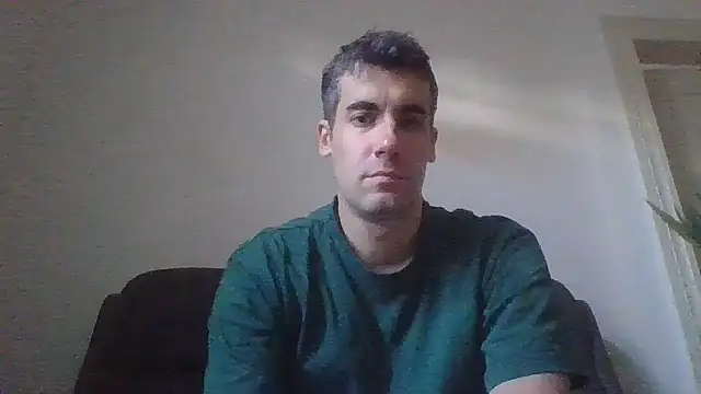 Snapshot of JulioIsHere4you chatting on 11-11-25, 11:10 JulioIsHere4you online show from 11-11-25, 11:10