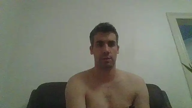 Snapshot of JulioIsHere4you chatting on 11-14-25, 11:20 JulioIsHere4you online show from 11-14-25, 11:20