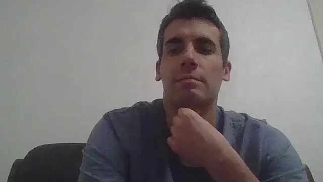 Snapshot of JulioIsHere4you chatting on 11-15-25, 11:32 JulioIsHere4you online show from 11-15-25, 11:32