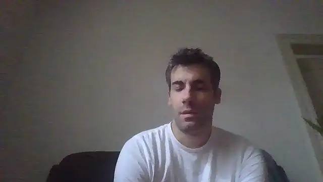 Snapshot of JulioIsHere4you chatting on 11-30-25, 09:02 JulioIsHere4you online show from 11-30-25, 09:02