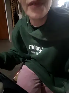 Almendrasexy online show from 10-27-25, 06:23