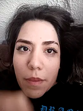 Snapshot of PinkDenial chatting on 02-26-26, 11:48 PinkDenial online show from 02-26-26, 11:48