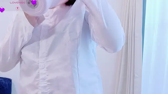 Snapshot of Mayu_o19o chatting on 05-10-26, 01:22 Mayu o19o online show from 05-10-26, 01:22