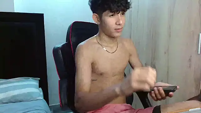 Noah-Garcia online show from 09-16-25, 02:40