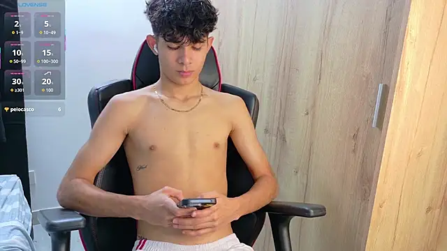 Noah-Garcia online show from 10-24-25, 09:33