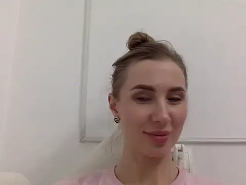 Alveryn online show from 10-31-25, 06:31