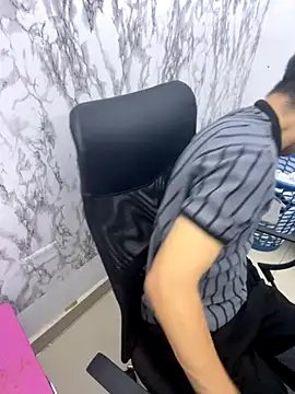 StevenHumps online show from 10-17-25, 04:15