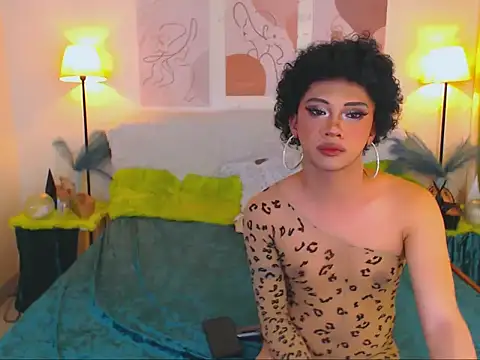 Snapshot of Alluring_Carmela chatting on 12-01-25, 09:20 Alluring Carmela online show from 12-01-25, 09:20