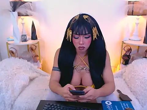 Snapshot of Alluring_Carmela chatting on 02-06-26, 06:22 Alluring Carmela online show from 02-06-26, 06:22