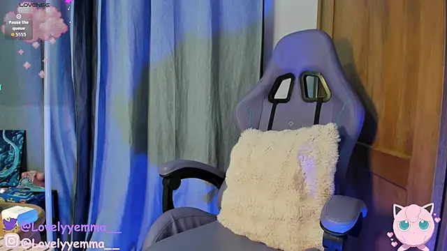 Snapshot of Dirtycalm chatting on 09-26-25, 12:36 Dirtycalm online show from 09-26-25, 12:36