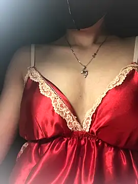 Snapshot of Bee_hunter chatting on 09-08-25, 06:07 Bee hunter online show from 09-08-25, 06:07