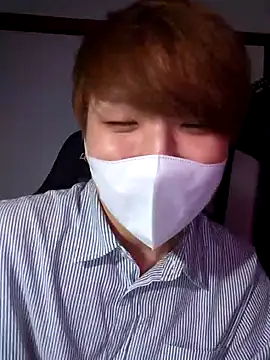 yuton 2525 online show from 10-22-25, 03:40