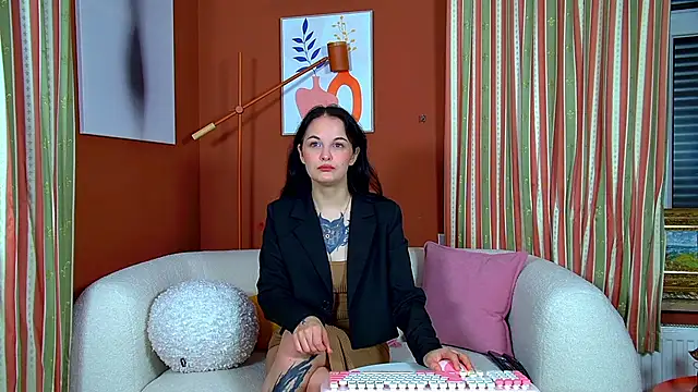 Snapshot of MollyMillsen chatting on 09-20-25, 06:09 MollyMillsen online show from 09-20-25, 06:09