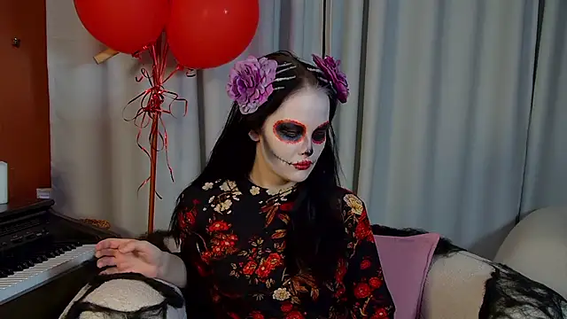 Snapshot of MollyMillsen chatting on 10-25-25, 06:13 MollyMillsen online show from 10-25-25, 06:13