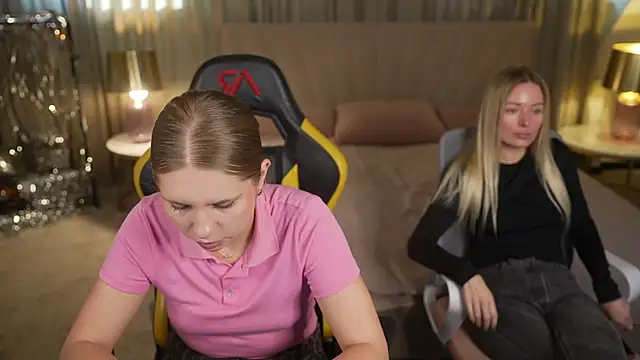 Snapshot of Tiana_Princesss chatting on 10-07-25, 02:14 Tiana Princesss online show from 10-07-25, 02:14