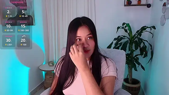 AlisxxnFx online show from 11-07-25, 03:17