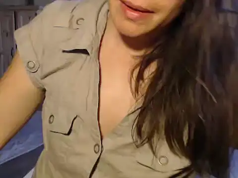 Missforever online show from 10-31-25, 10:22