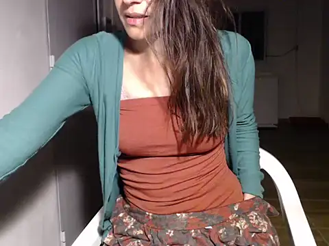 Missforever online show from 11-17-25, 04:18