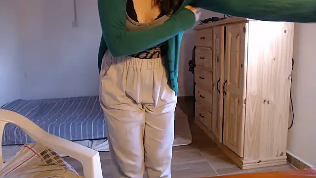 Missforever online show from 04-28-26, 08:25