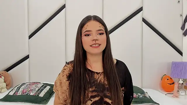 AlanaCusack online show from 10-23-25, 11:53