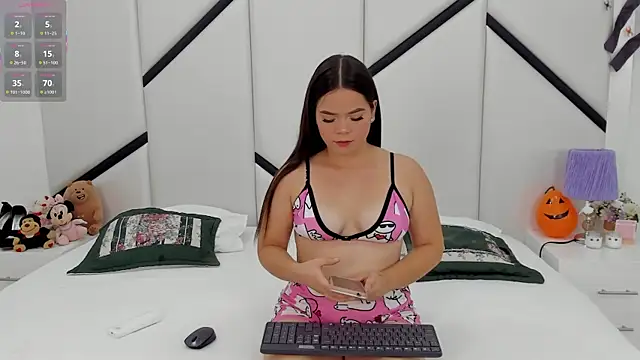 AlanaCusack online show from 10-24-25, 11:50