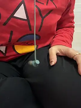 Snapshot of miss_moonikaa chatting on 01-16-26, 09:24 miss moonikaa online show from 01-16-26, 09:24