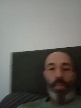 Snapshot of Winter86mark chatting on 06-19-26, 10:41 Winter86mark online show from 06-19-26, 10:41
