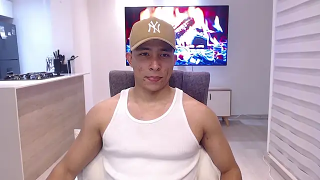 Snapshot of Auron_Demon01 chatting on 09-24-25, 01:53 Auron Demon01 online show from 09-24-25, 01:53