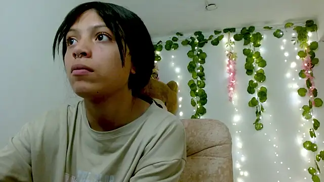 EIVIY1609 online show from 11-12-25, 02:28