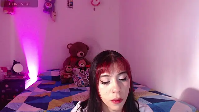 Snapshot of ocxxi_0524 chatting on 09-12-25, 09:26 ocxxi 0524 online show from 09-12-25, 09:26