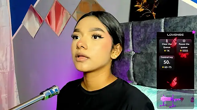 lau-hot online show from 10-22-25, 07:35