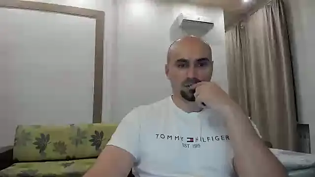 Gri SH online show from 10-20-25, 04:51