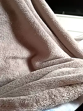 Snapshot of NiceBadgera chatting on 10-19-25, 07:20 NiceBadgera online show from 10-19-25, 07:20