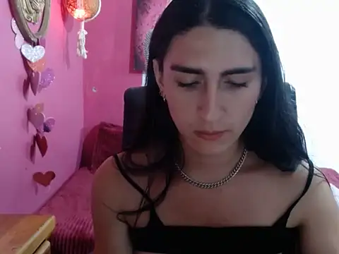 Snapshot of lola_diez chatting on 09-24-25, 03:32 lola diez online show from 09-24-25, 03:32