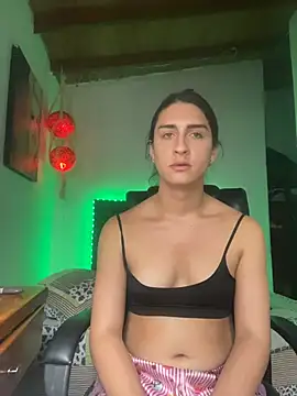 Snapshot of lola_diez chatting on 11-12-25, 09:03 lola diez online show from 11-12-25, 09:03