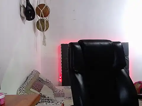 Snapshot of lola_diez chatting on 03-07-26, 09:45 lola diez online show from 03-07-26, 09:45