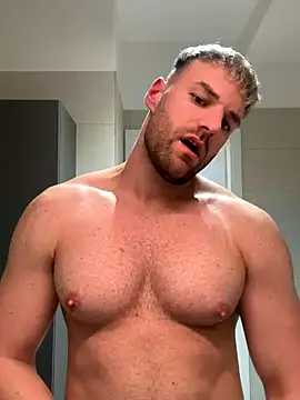 Snapshot of TheKevinboy chatting on 10-08-25, 11:57 TheKevinboy online show from 10-08-25, 11:57