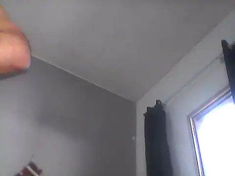 Snapshot of Luccaskonig chatting on 12-14-25, 06:23 Luccaskonig online show from 12-14-25, 06:23