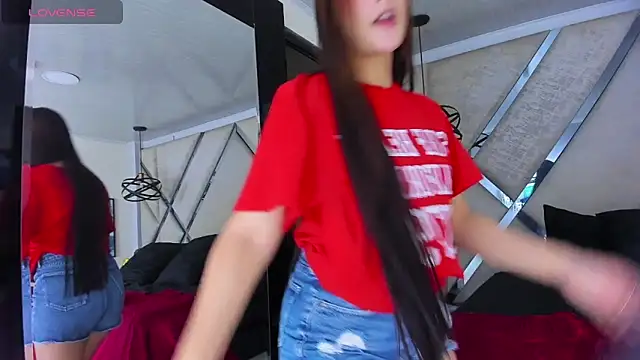 Lyra7  online show from 09-11-25, 04:34